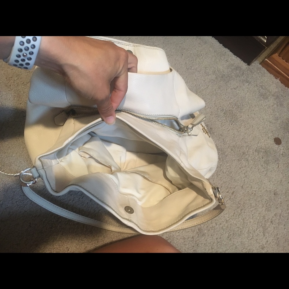 Coach purse - Picture 3 of 3